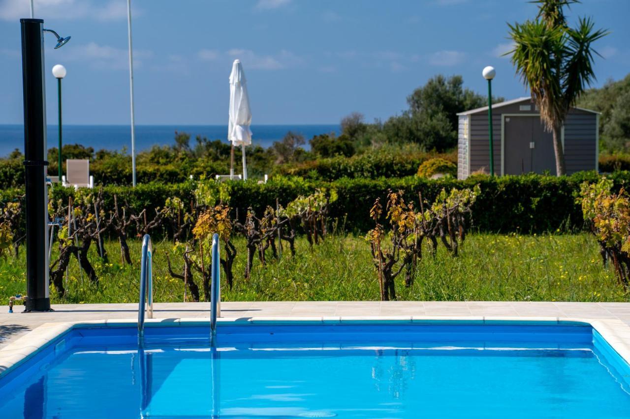 Monambeles Villas Svoronata Exterior foto