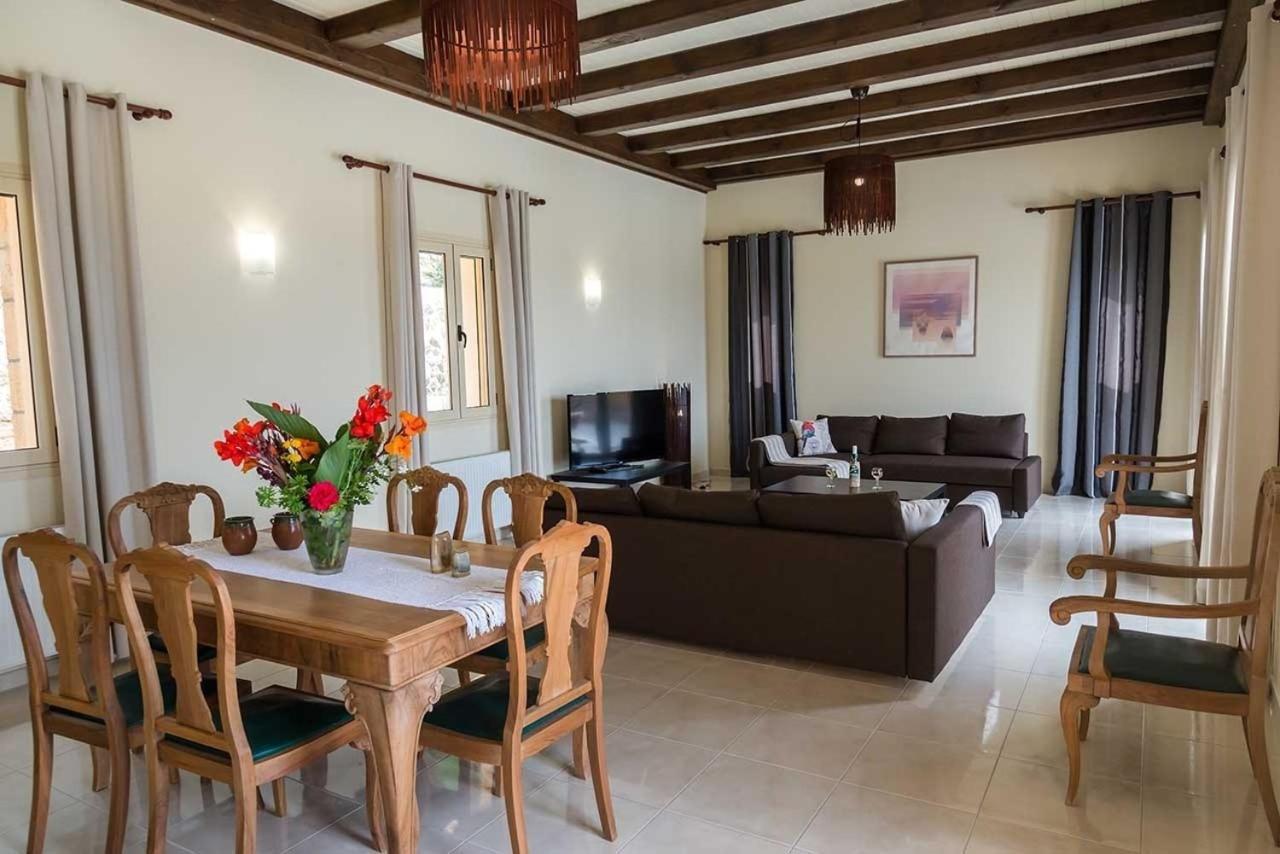 Monambeles Villas Svoronata Exterior foto